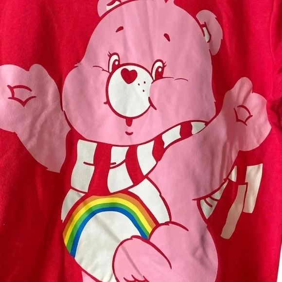 CARE BEARS | Teddy Bear “Let’s Get Cozy”  Print Red Crewneck Sweatshirt Size M - Picture 5 of 7